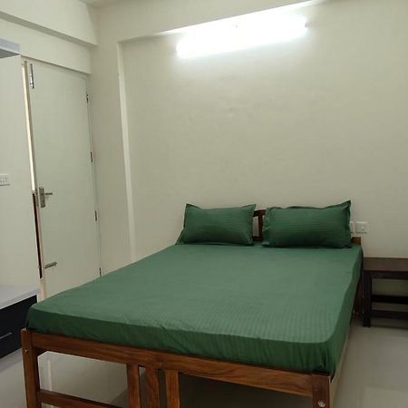 Hobiz Serviced Apartments Chalakuzhy Nr Medical College Trivandrum Thiruvananthapuram Extérieur photo